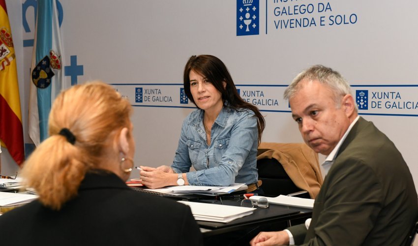 Galícia Tem Cerca de 4.000 Imóveis Bancários Vazios: O Que os Dados Revelados ao Parlamento Significam para Quem Quer Retornar