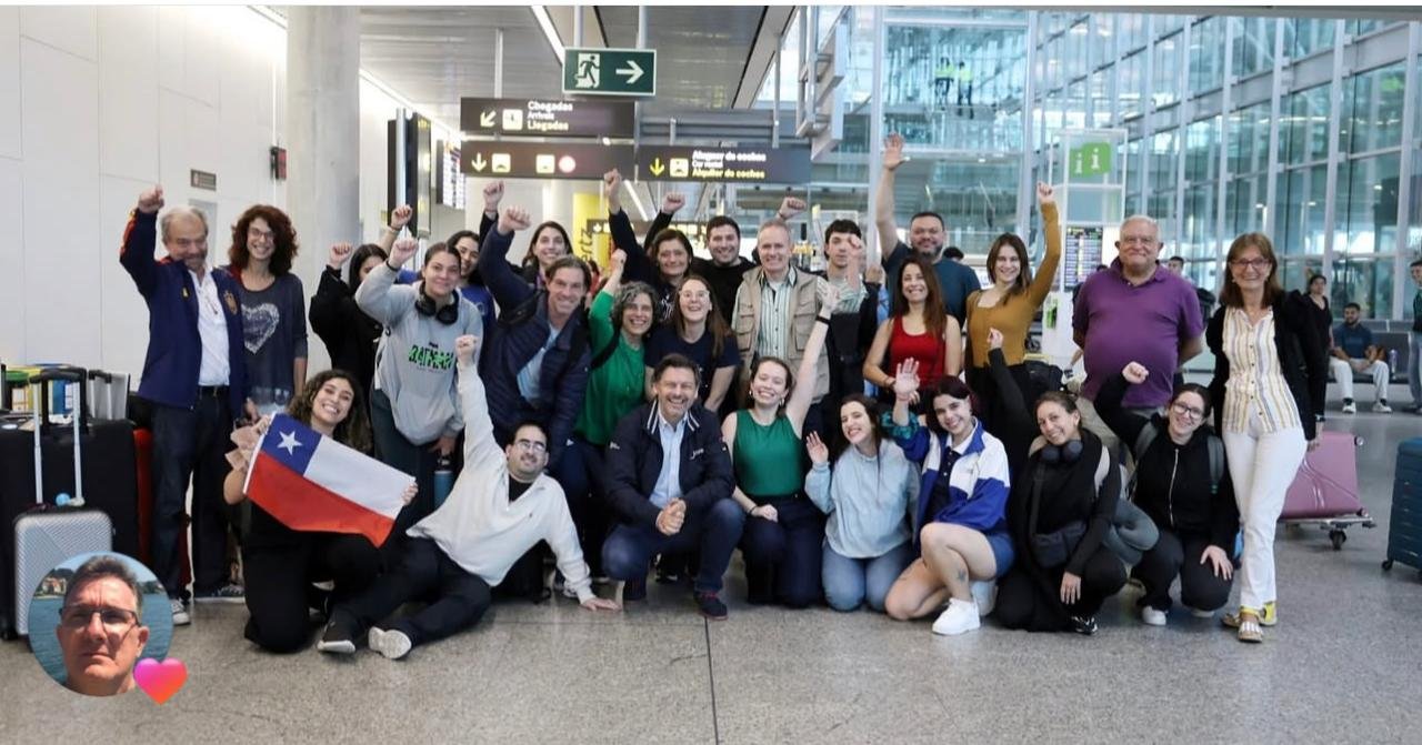 Diáspora Galega no Brasil Envia Representantes a Santiago para Formação em Cultura Tradicional