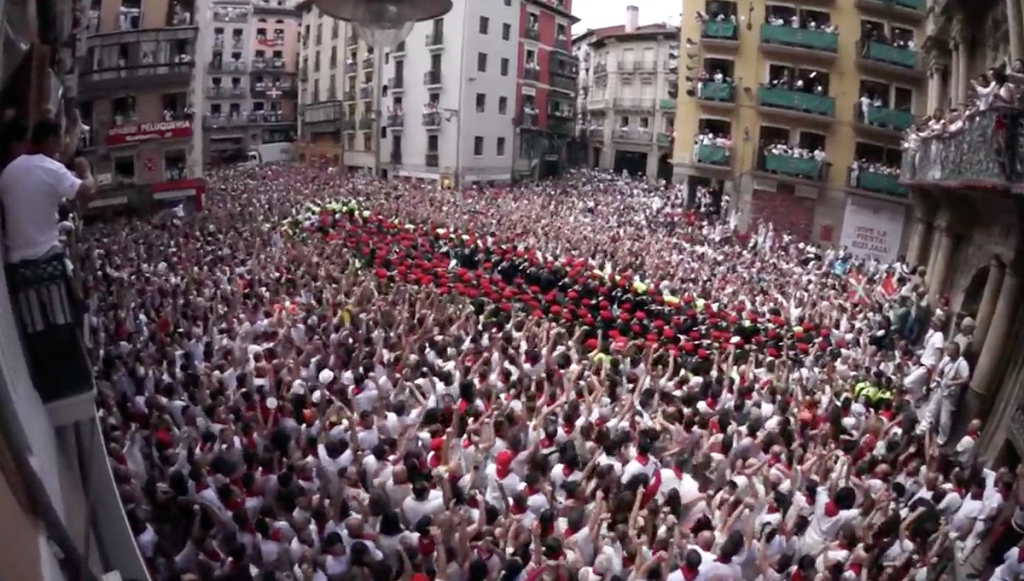 Touros, Adrenalina e Festa: o que realmente acontece nos encierros de Pamplona