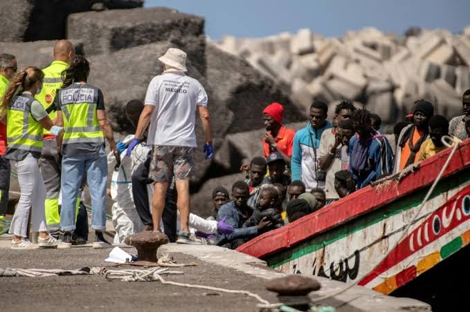 Chegada de Migrantes Irregulares à Espanha Cai 32% no Primeiro Semestre de 2026