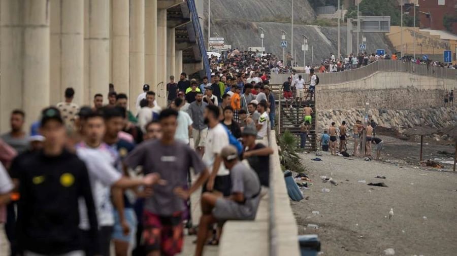 Redes Sociais Marroquinas Convocam Nova Travessia em Massa para Ceuta